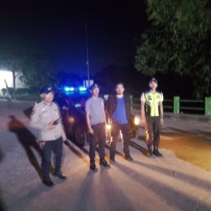 Pawas Beserta Anggota Polsek Cisoka Melaksanakan Rutinitas KRYD Patroli Preventif Malam Hari Personil Polsek Cisoka Antisipasi Guantibmas di Kecamatan Cisoka Dan Solear 