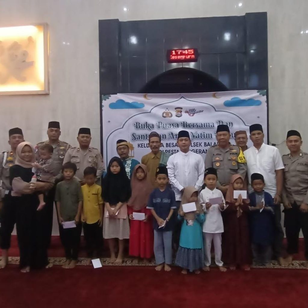 Keluarga Besar Polsek Balaraja Melaksanakan Buka Puasa Bersama & Santunan Anak Yatim di Musholla Ar-Rafi 