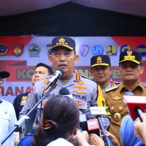 Tinjau Kalikangkung, Kapolri Tegaskan Rekayasa Lalin Efektif Bikin Arus Mudik Lancar   