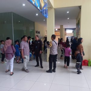 Libur Lebaran, Polresta Tangerang Patroli dan Cek Keamanan Taman Rekreasi World of Wonder Panongan