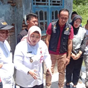 Hari Pertama Kerja Pasca Lebaran Idul Fitri 1446 H. Wabup Tangerang Tinjau RTLH di Desa Kedung Kec. Gunung Kaler