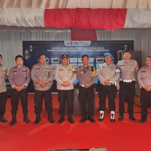 Kapospam Citra Raya Lakukan Pengecekan Personel dan Perlengkapan di Pos Pengamanan Terpadu   