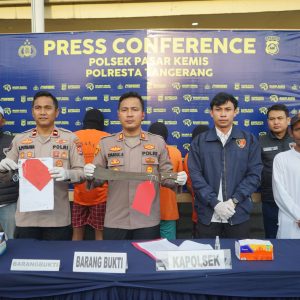 Tiga Anggota Geng Motor Pelaku Begal dan seorang penadah Sepeda Motor Ditangkap oleh Polsek Pasar Kemis   