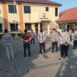 Sampaikan Arahan dan Penekanan IPTU Iman Sodikin Pimpin Apel Pagi Polsek Panongan   