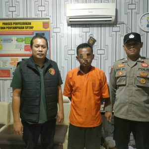 Polsek Duduksampeyan Tangkap Maling Kotak Amal Saat Sembunyi di dekat perlintasan Kereta Api
