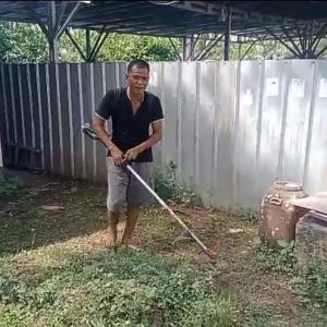 Kades Pengarengan Sutia : Membersihkan Lingkungan Itu Ibadah 