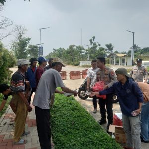 Teladani Quick Wins Presisi Polsek Panongan Gelar Baksos   