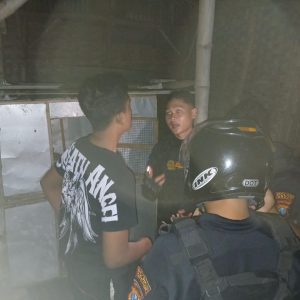 Tindaklanjuti Laporan Medsos, Patroli Tim Unit Raimas Kalam Munyeng Polres Gresik Gagalkan Peredaran Sabu di Kedamean