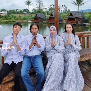 APANG SUPRIYADI DAN KELUARGA RAYAKAN IDUL FITRI 1446 H/2025 M DI KOTA PALEMBANG