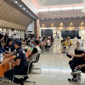 Polresta Tangerang Gelar Bakti Kesehatan Gratis dalam Rangka Hari Buruh Internasional   