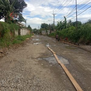 Proyek Peninggian Jalan Diduga Proyek Siluman 