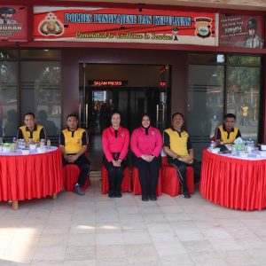 Polres Pangkep Gelar Senam dan UMKM Bhayangkari Dukung Ekonomi Lokal