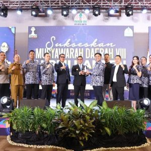 Gubernur Banten, Andra Soni, mengajak para pengusaha muda untuk berkontribusi dalam mencapai pertumbuhan ekonomi sebesar 8 persen
