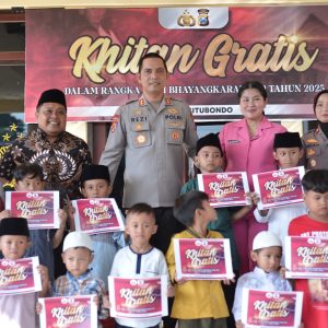 Khitan Gratis Polres Situbondo Untuk Masyarakat Sambut Hari Bhayangkara ke-79