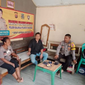 Sambang Warung Bhabinkamtibmas Anggota Polsek Balaraja Mengajak Jaga Kamtibmas di Wilayah 