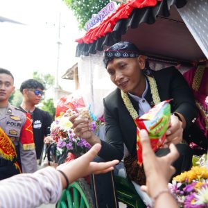 Polres Ponorogo Terjunkan 430 Personel Amankan Kirab Pusaka Grebeg Suro 2025