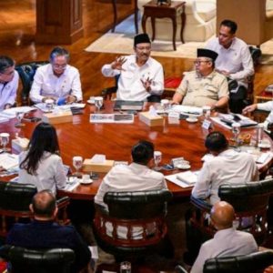 *Presiden Prabowo Pimpin Rapat Finalisasi Penyelenggaraan Sekolah Rakyat Tahun Ajaran 2025–2026*