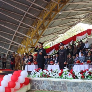 Polres Pangkep Gelar Upacara Peringatan Hari Bhayangkara Ke-79, Tekankan” Polri Untuk Masyarakat