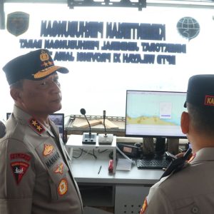 Kapolda Jatim Pantau Langsung Pencarian Korban Kapal Tenggelam di Selat Bali