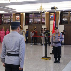 17 Perwira Tinggi Polri Naik Pangkat, Satu Diantaranya Raih Bintang Tiga