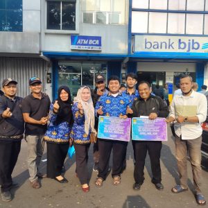 APARATUR DESA CIKUPA TURUT DAMPINGI WARGA PENERIMA BLT/ADD ANGGARAN 2025