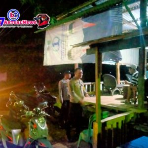 *MEMBERI RASA AMAN DAN NYAMAN KEPADA MASYARAKAT DALAM BERAKTIFITAS PERSONIL POLSEK LABAKKANG LAKSANAKAN PATROLI BLUE LIGHT DAN MENYAMBANGI WARGA*