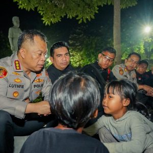 Harkamtibmas, Kapolrestabes Surabaya Pimpin Patroli Skala Besar Tiga Pilar Hingga Dini Hari