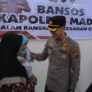 Peduli Stunting, Kapolres Madiun Salurkan Bansos untuk Masyarakat