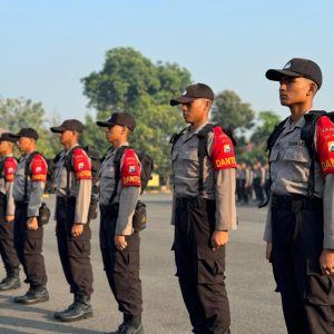 Serasa di Akademi Internasional, Komando ‘Roll Call Begin!’ Menggema di Apel Siswa Bintara SPN Polda Jatim