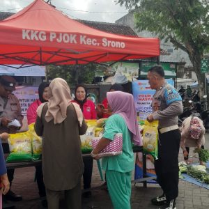 Kolaborasi Polisi dan Bulog Gelontorkan 108 Ton Beras Murah di Banyuwangi