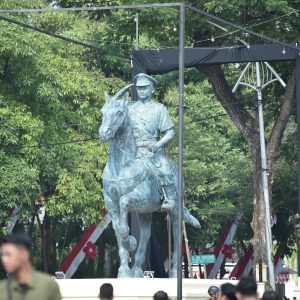 Kapolres Gresik Hadiri Upacara Hari Juang, Kapolri Pimpin Upacara di Surabaya dan Resmikan Patung M Jasin