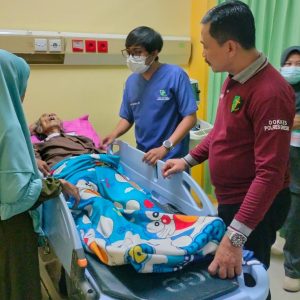 Ambulans Gratis Polres Gresik hadir dari hati untuk Layanan Cepat Tanggap Bagi Warga yang Membutuhkan