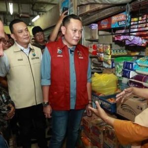 Gerakan Pangan Murah, Polda Jatim Gandeng Bulog Salurkan 2 Ton Beras Rp 11 ribu