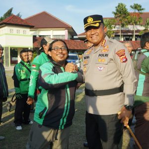 Puluhan Pengemudi Ojol dan Pelajar Ikut Apel Besar 3 Pilar Polresta Tangerang dan Forkopimda   