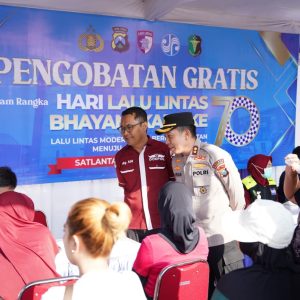 Sambut Hari Lalu Lintas Bhayangkara ke-70, Polres Bojonegoro Gelar Pasar Murah dan Donor Darah