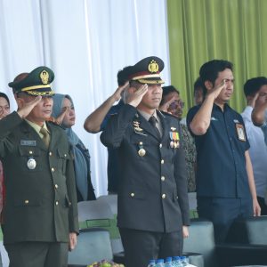 Bentuk Sinergitas, Wakapolres Gresik Hadiri Upacara Harhubnas 2025 di Dermaga Pelabuhan Gresik