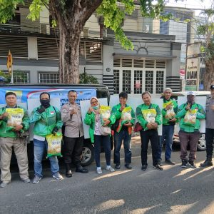 Polres Gresik Gelar Gerakan Pangan Murah, Ringankan Beban Ojol dan Warga CFD