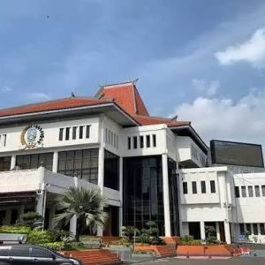 Dimana Empati DPRD Jatim Saat Jatim Berduka? Apakah Sedang Dinas Jalan Jalan?