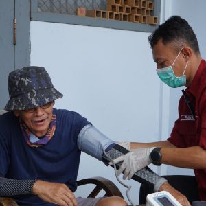 Brimob Polda Jatim Buka Layanan Kesehatan Gratis di Ponpes Al Khoziny Sidoarjo
