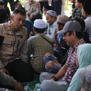 Polda Jatim Libatkan Tim Psikologi Dampingi Keluarga Korban di Ponpes Al-Khoziny
