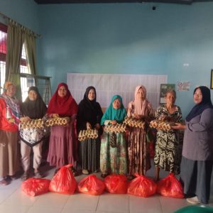 Pemerintah Kelurahan Labakkang Mengadakan Pembagian Paket Sembako