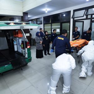 Polda Jatim Serahkan 3 Jenazah Santri Ponpes Al Khoziny ke Keluarga