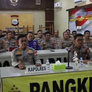 Kapolres Pangkep Ikuti Vicon Anev Sitkamtibmas Bahas Kesiapan Pengamanan Unras Satu Tahun Kabinet Merah Putih