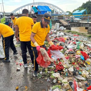 POLRES PANGKEP GELAR KORVEY WUJUD KEPEDULIAN TERHADAP LINGKUNGAN