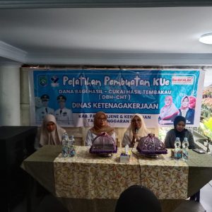 Peningkatan Keterampilan Masyarakat Melalui Pelatihan Pembuatan Kue