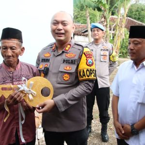Dari Kepedulian Menjadi Kenyataan: Kapolres Sumenep Wujudkan Rumah Layak Huni untuk Warga Kurang Mampu