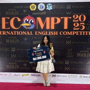 Siswi SMAK Frateran Surabaya Raih Juara 2 ECOMPT 2025 di Universitas Mataram: Suarakan Empati dan Integritas Lewat Pidato Inspiratif