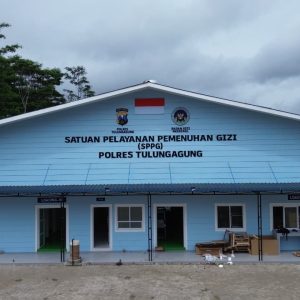 SPPG Polres Tulungagung Penuhi Standar Higiene Terima SLHS Komitmen Sukseskan MBG