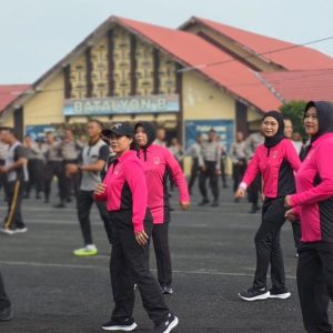 Healing Ala SPN Polda Jatim: Senam ‘Tabola Bale’ Strategi Jaga Kesehatan Siswa Diktukba Polri