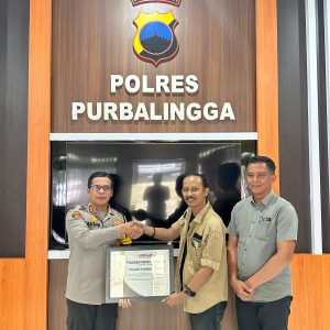 Polres Purbalingga Terima Penghargaan dari Komunitas Seni Purbalingga